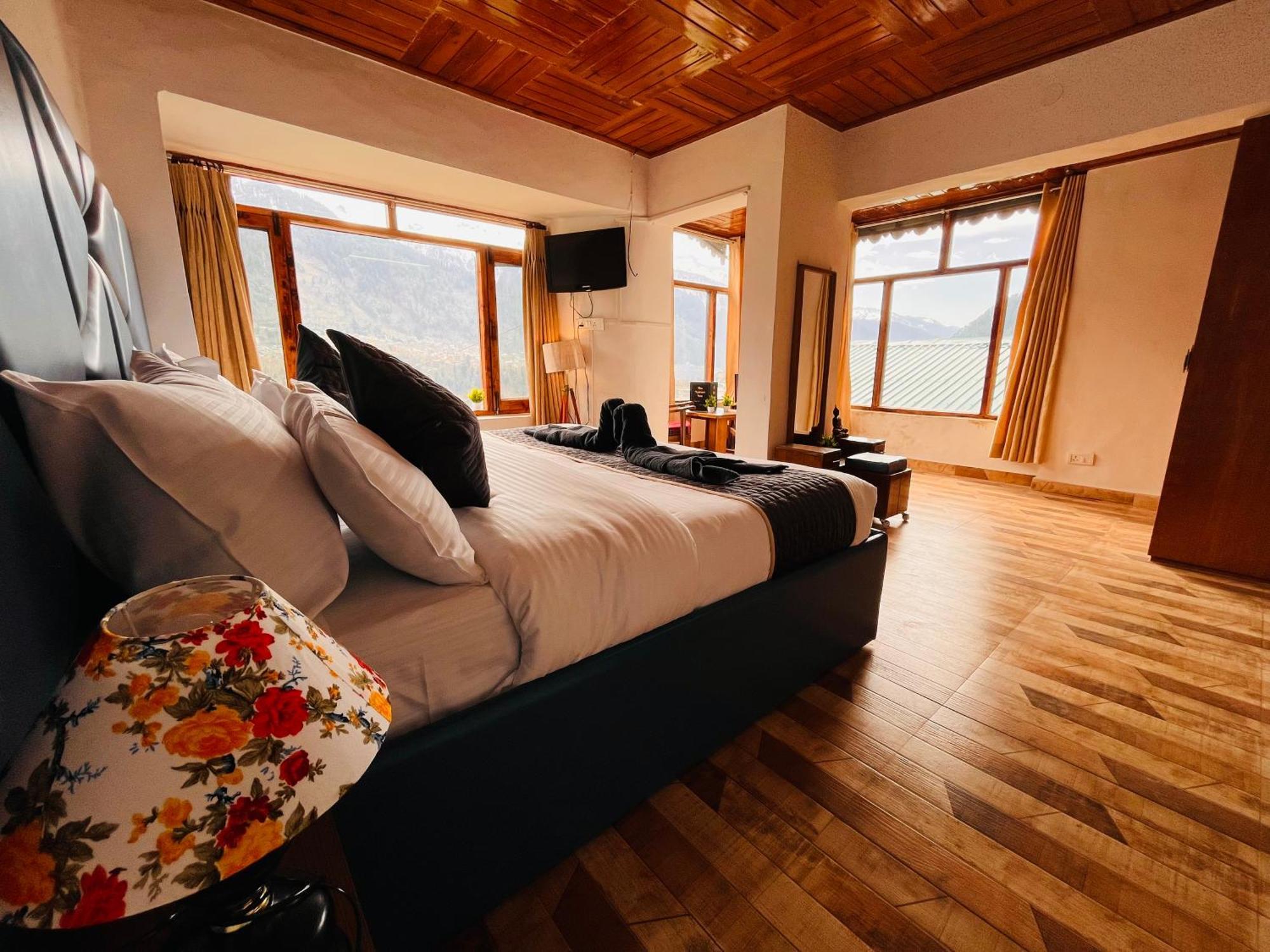 Himalayan River Mountain View 2 Bedrooms Cottage, Manali المظهر الخارجي الصورة