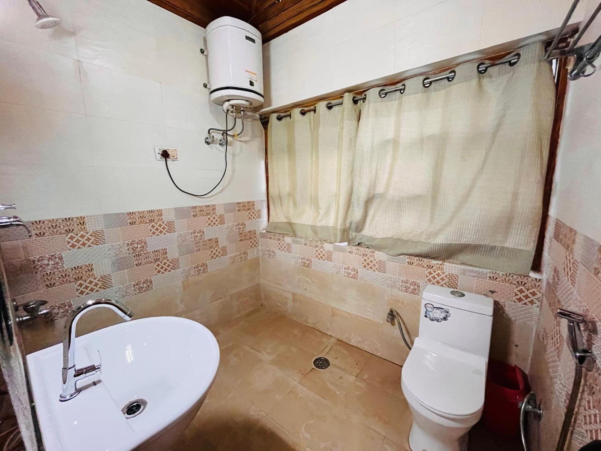 Himalayan River Mountain View 2 Bedrooms Cottage, Manali المظهر الخارجي الصورة